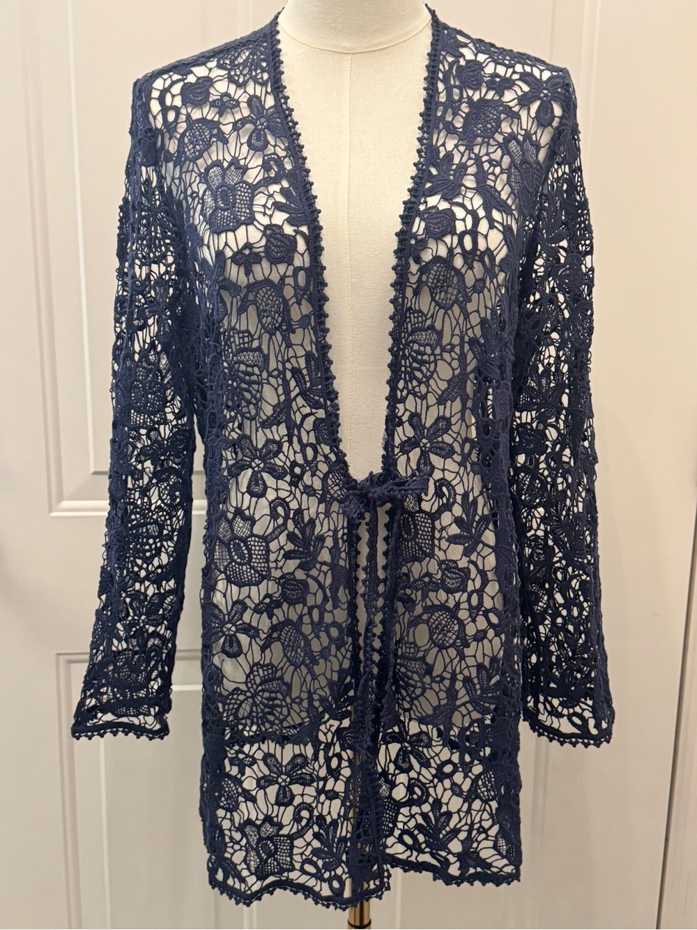 Chico’s Blue Lace Kimono Cardigan Tie Waist Layering Piece Size 2 Coverup Dressy